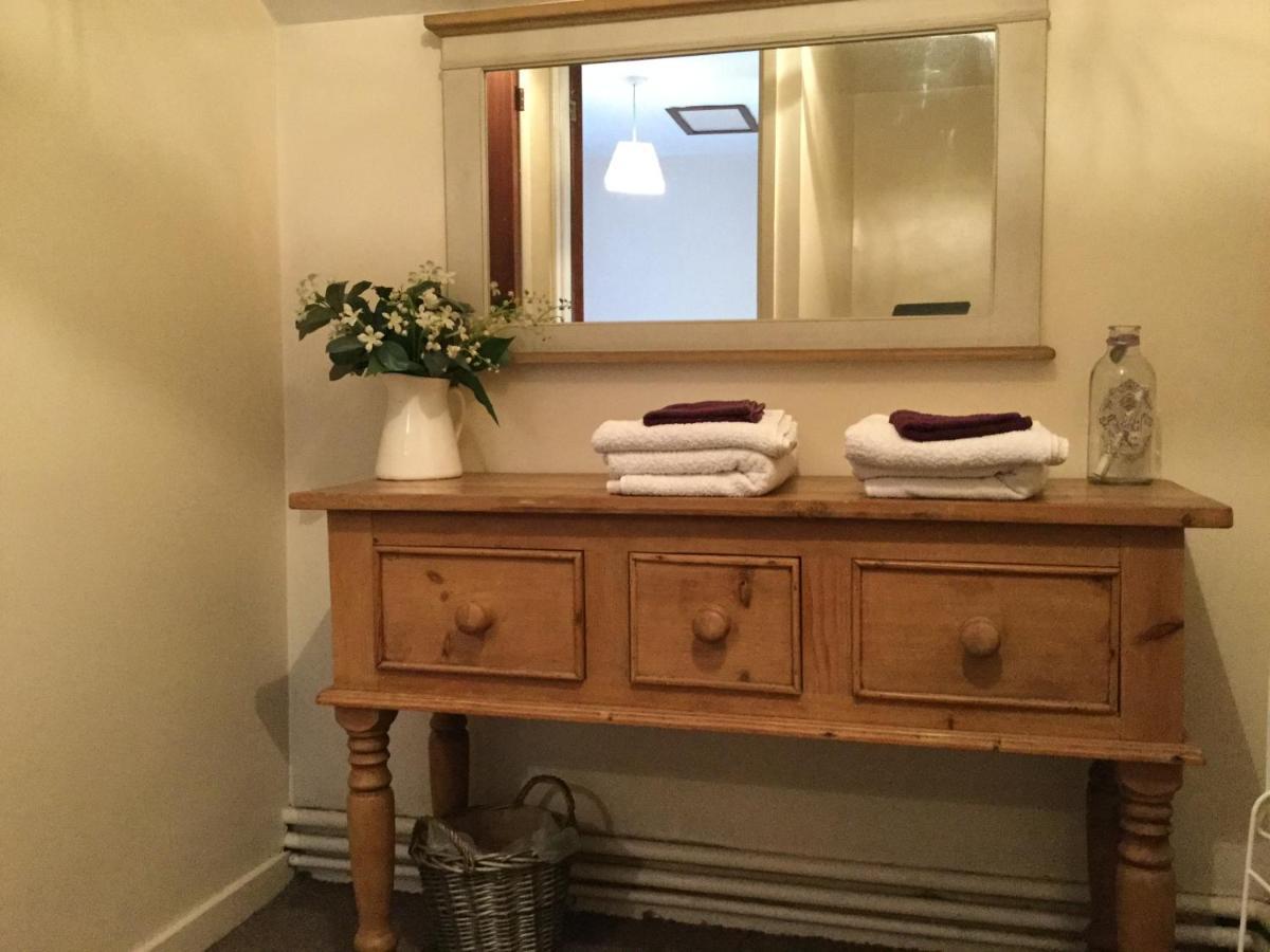 Cosy Rural Cottage Peak District, Pets Welcome Hollinsclough エクステリア 写真